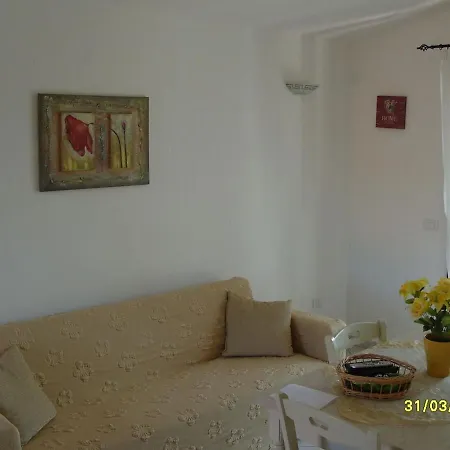 2casadelfaro Con Giardino Bbq 600m Dal Mare Сasa de vacaciones Olbia