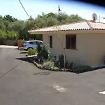 Сasa de vacaciones 2casadelfaro Con Giardino Bbq 600m Dal Mare Olbia
